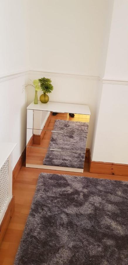 Villa Riverpool - Elegant House 1 Minute Walk To Anfield Stadium Liverpool Exterior foto