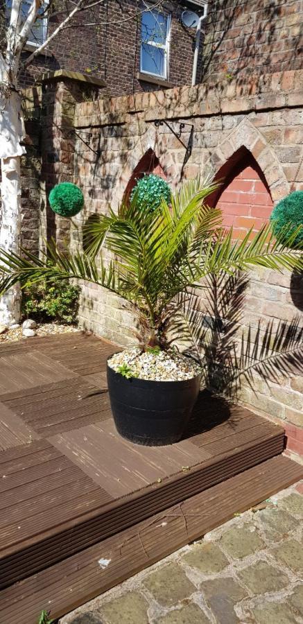 Villa Riverpool - Elegant House 1 Minute Walk To Anfield Stadium Liverpool Exterior foto