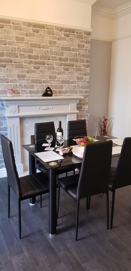 Villa Riverpool - Elegant House 1 Minute Walk To Anfield Stadium Liverpool Exterior foto