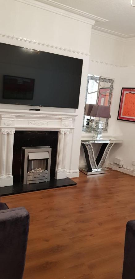 Villa Riverpool - Elegant House 1 Minute Walk To Anfield Stadium Liverpool Exterior foto