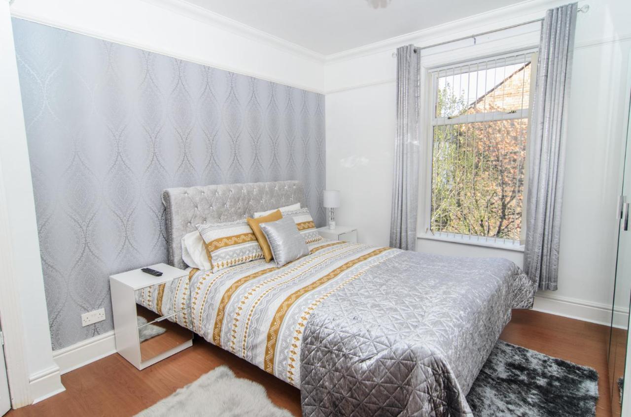 Villa Riverpool - Elegant House 1 Minute Walk To Anfield Stadium Liverpool Exterior foto